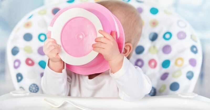 Alimentação a partir de um ano: o que evitar após o 1º aniversário do bebé?