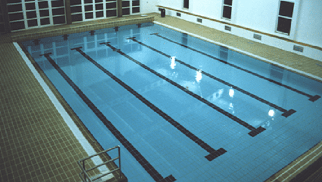 piscina coberta redondo