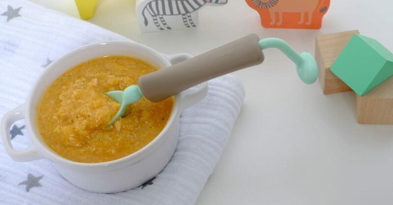 Receita de sopa de alho francês com peito de peru - alimentação de bebés a partir de 6 meses