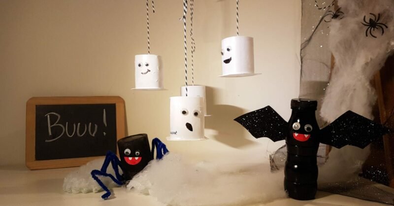 trabalhos manuais decorações de Halloween com embalagens de iogurtee halloween aranha morcego fantasmas