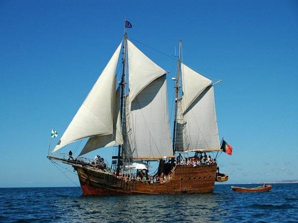 Navio Pirata Santa Bernarda