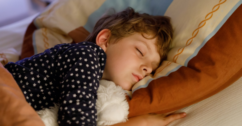 Como estabelecer uma rotina de sono para as crianças mais crescidas?